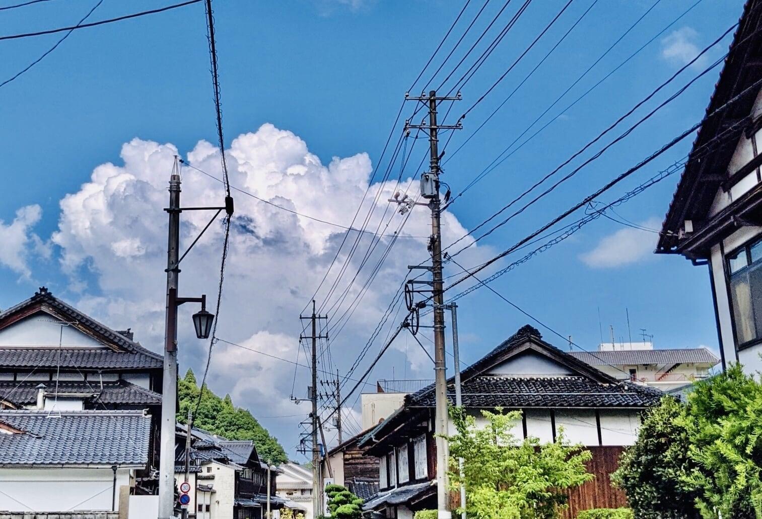 実家に帰るたび、少しずつ感じる「この家のこれから」──親がいなくなった家との向き合い方 