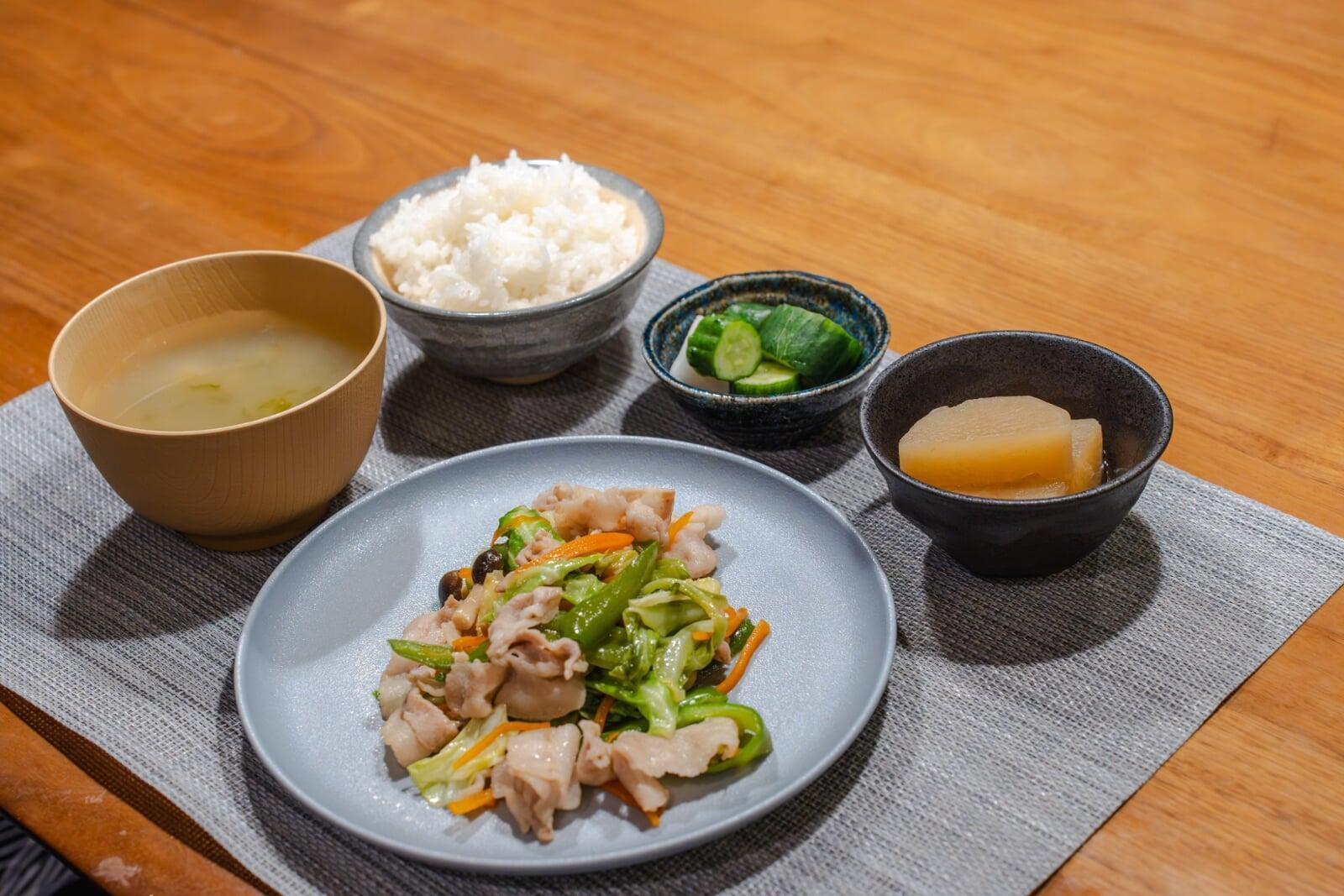 免疫力を高める食習慣｜風邪をひかない人が食べているもの《冷え性・乾燥にも》 